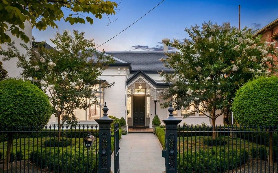 Parkside home sale smashes Albert Park record realestatesource